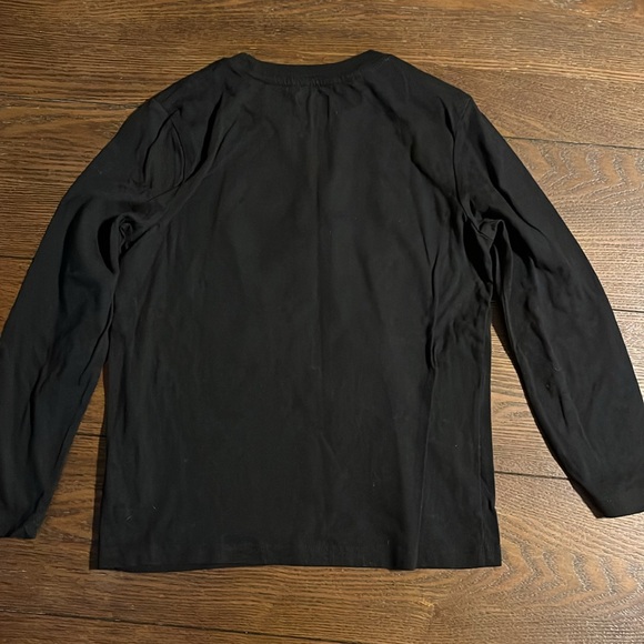 Old navy size 8 medium Christmas shirt - Picture 4 of 4